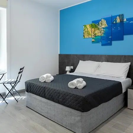 Partenope 住宿加早餐酒店 4*