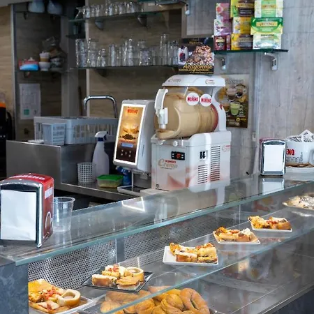 住宿加早餐酒店 Partenope 4*